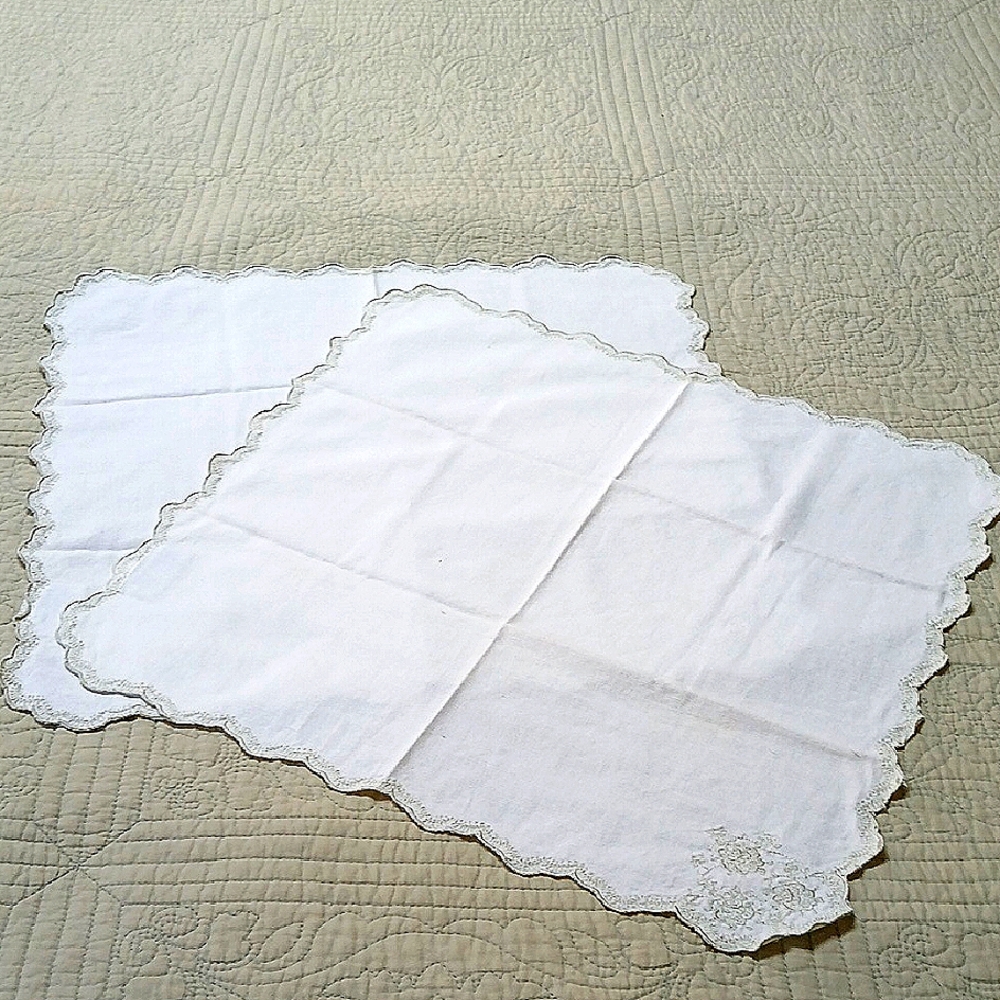 Simply Shabby Chic White Lace-Trimmed Napkins